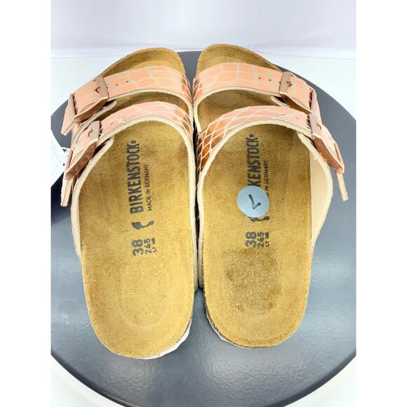 Birkenstock Arizona Copper
Gator Gleam Two-Strap Sandals Copper Size 7 US 38 EU - Picture 7 of 10